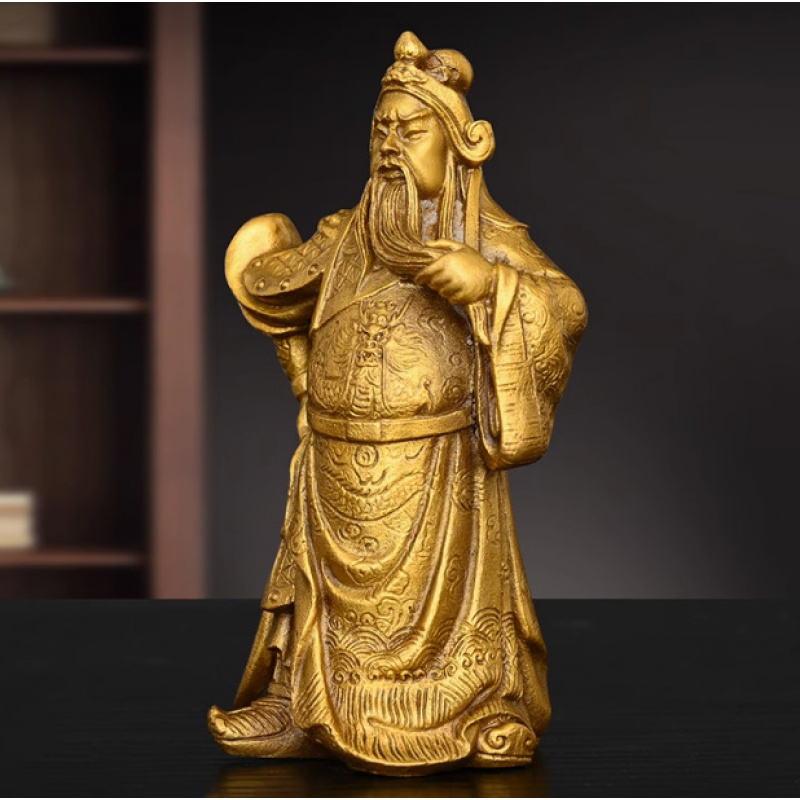 Estatuilla de Saint Gong con D - Home Office Ye reseña y precio
