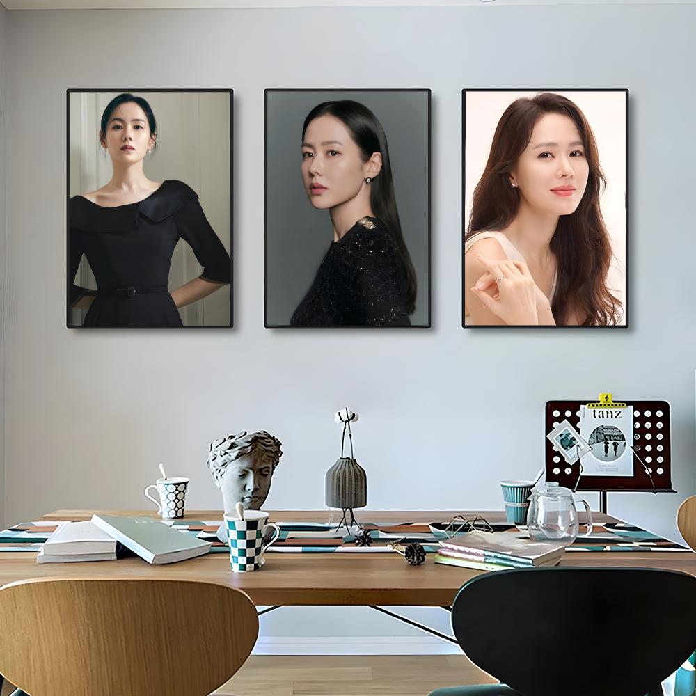 Póster de la actriz Son Ye-jin - Home Office Ye reseña y precio